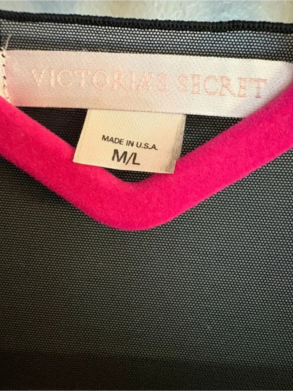 Victoria’s Secret Floral Robe - Picture 2 of 3